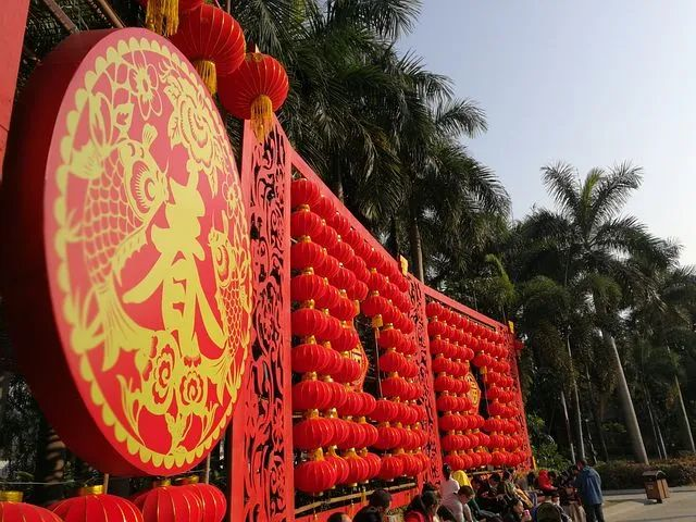 https://lingchen-resource.oss-cn-shenzhen.aliyuncs.com/admin/pro/20230323/112501image.png