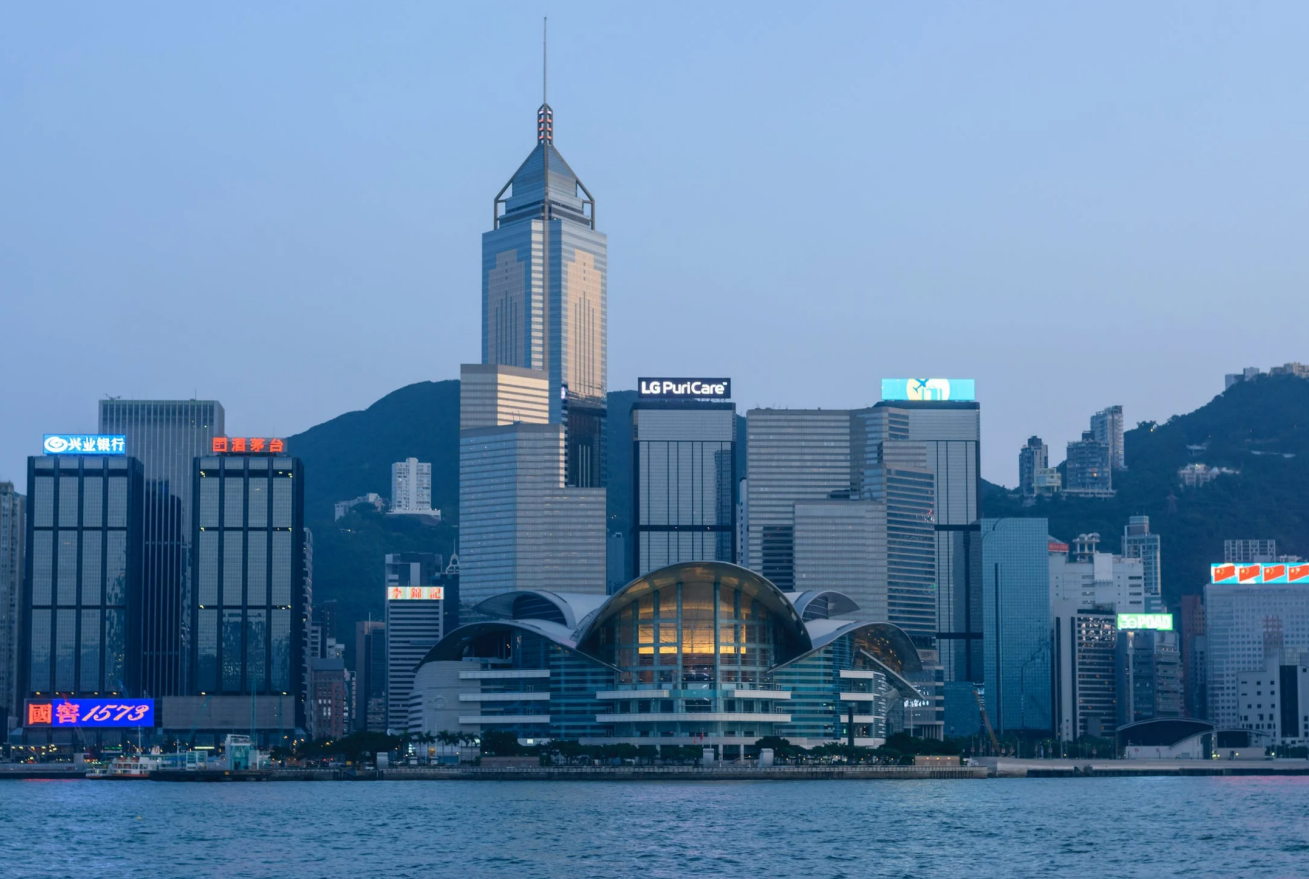 https://lingchen-resource.oss-cn-shenzhen.aliyuncs.com/admin/pro/20240116/180159image.png