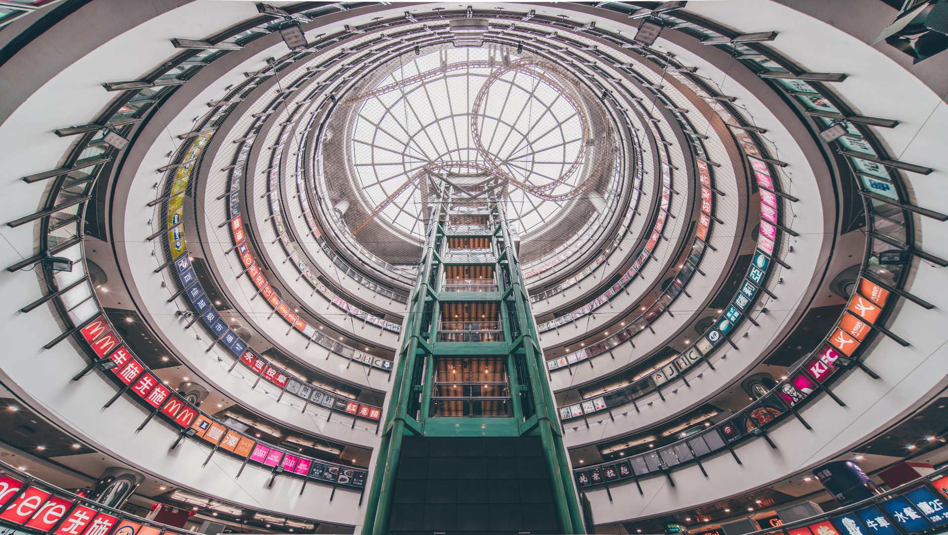 https://lingchen-resource.oss-cn-shenzhen.aliyuncs.com/admin/pro/20240830/100345%E6%91%84%E5%9B%BE%E7%BD%91_501337865_%E9%A6%99%E6%B8%AF%E8%A5%BF%E4%B9%9D%E9%BE%99%E4%B8%AD%E5%BF%83(%E4%BC%81%E4%B8%9A%E5%95%86%E7%94%A8).jpg