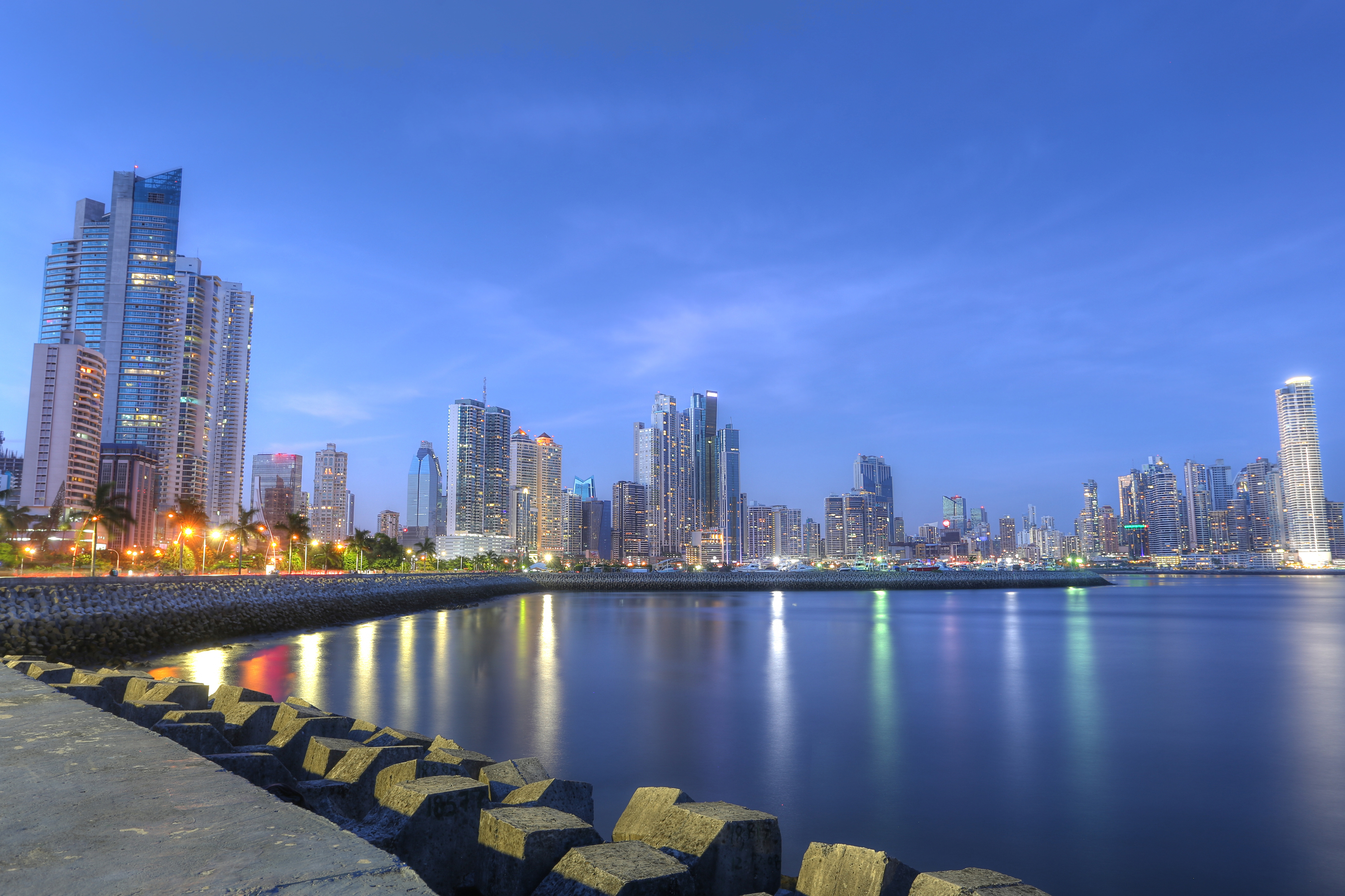 https://lingchen-resource.oss-cn-shenzhen.aliyuncs.com/admin/pro/20241009/181901%E5%B7%B4%E6%8B%BF%E9%A9%AC9.jpg